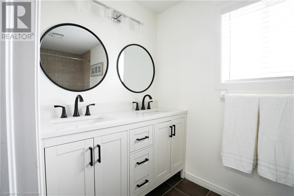 274 Watson Parkway N Parkway N, Guelph, Ontario  N1E 7J5 - Photo 25 - 40735838