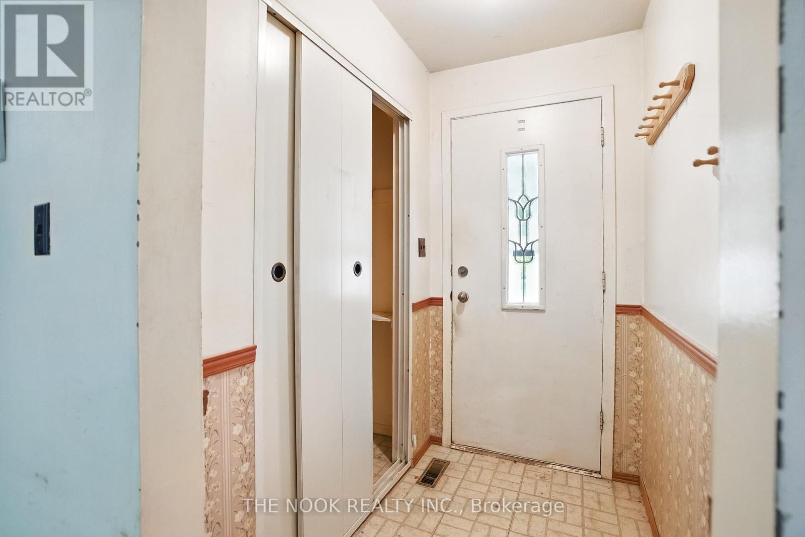 955 Hawthorne Court, Oshawa, Ontario  L1H 2H4 - Photo 7 - E12200024