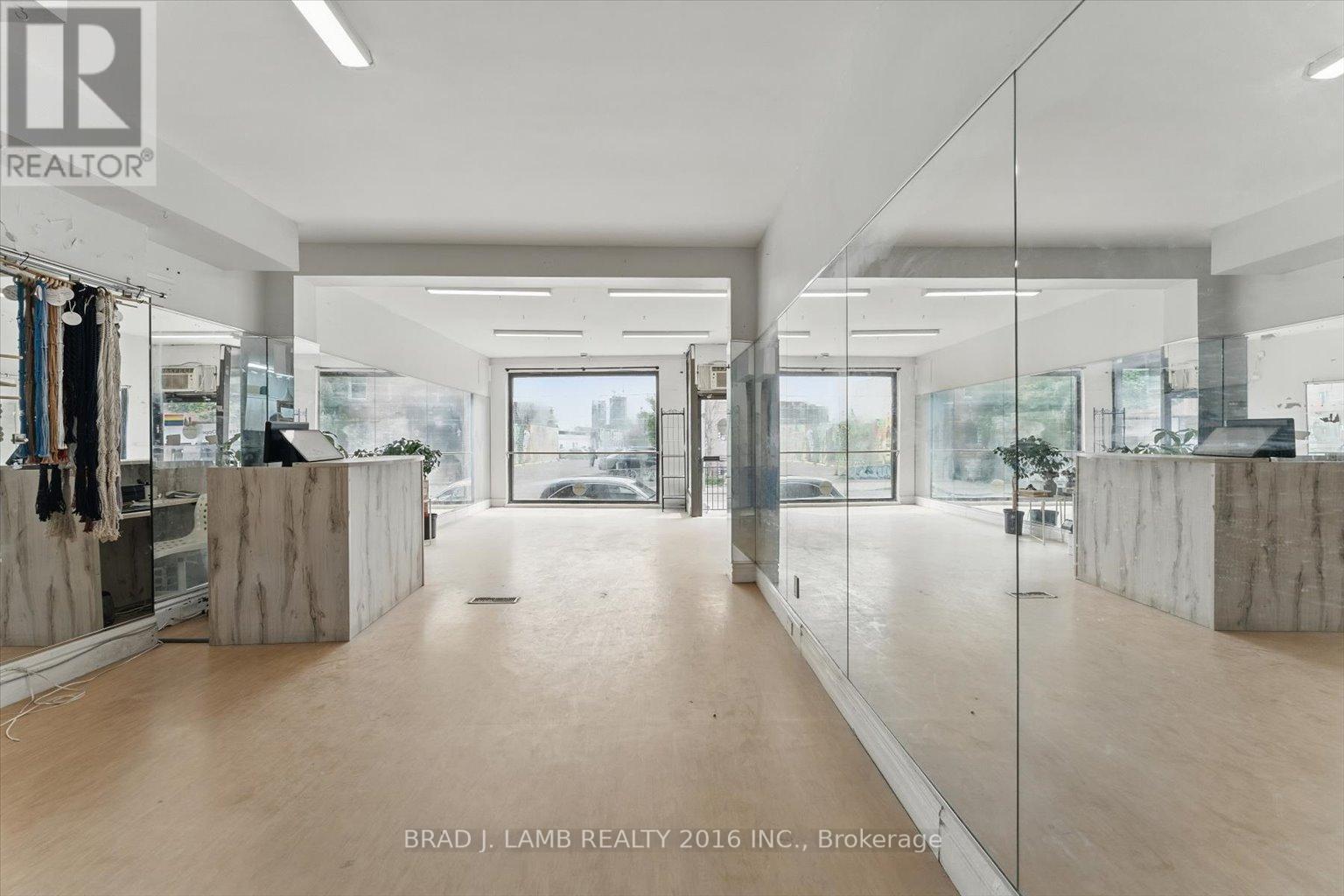 2257 Dundas Street W, Toronto, Ontario  M6R 1X6 - Photo 7 - W12199835