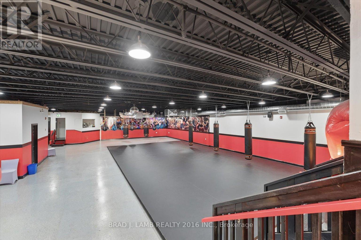 2261 Dundas Street W, Toronto, Ontario  M6R 1X6 - Photo 4 - W12199880