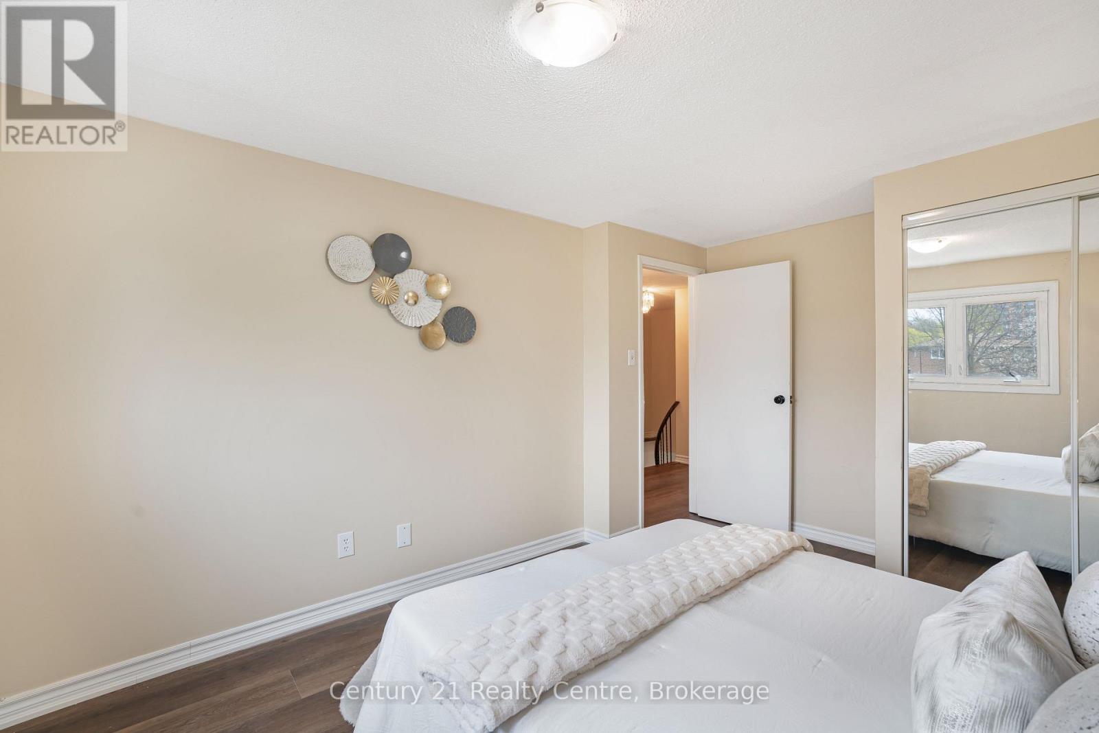 45 Autumn Glen Circle, Toronto, Ontario  M9W 6B3 - Photo 24 - W12199912