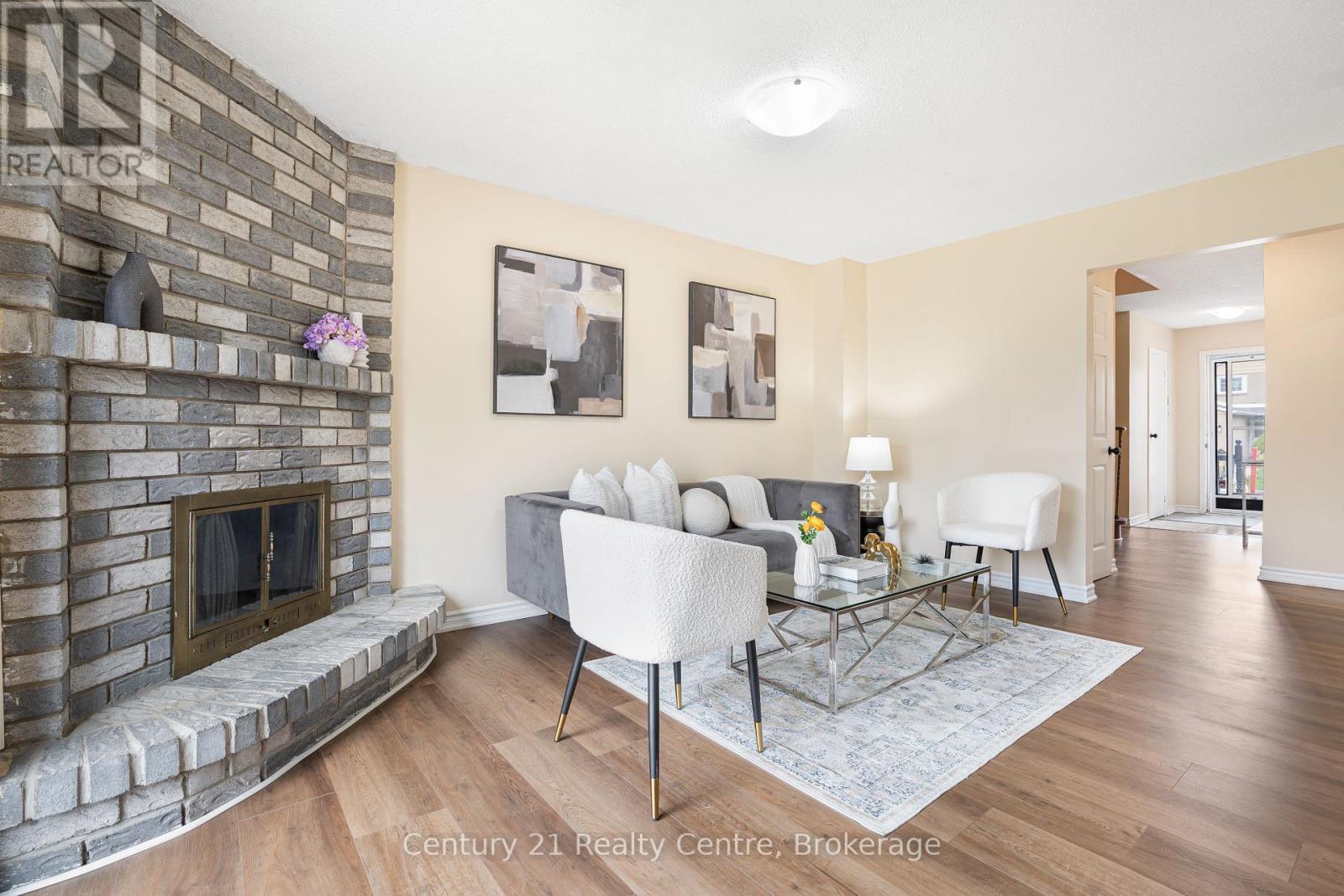 45 Autumn Glen Circle, Toronto, Ontario  M9W 6B3 - Photo 9 - W12199912