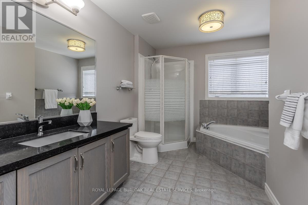 2382 Emerson Drive, Burlington, Ontario  L7L 7G6 - Photo 22 - W12199915