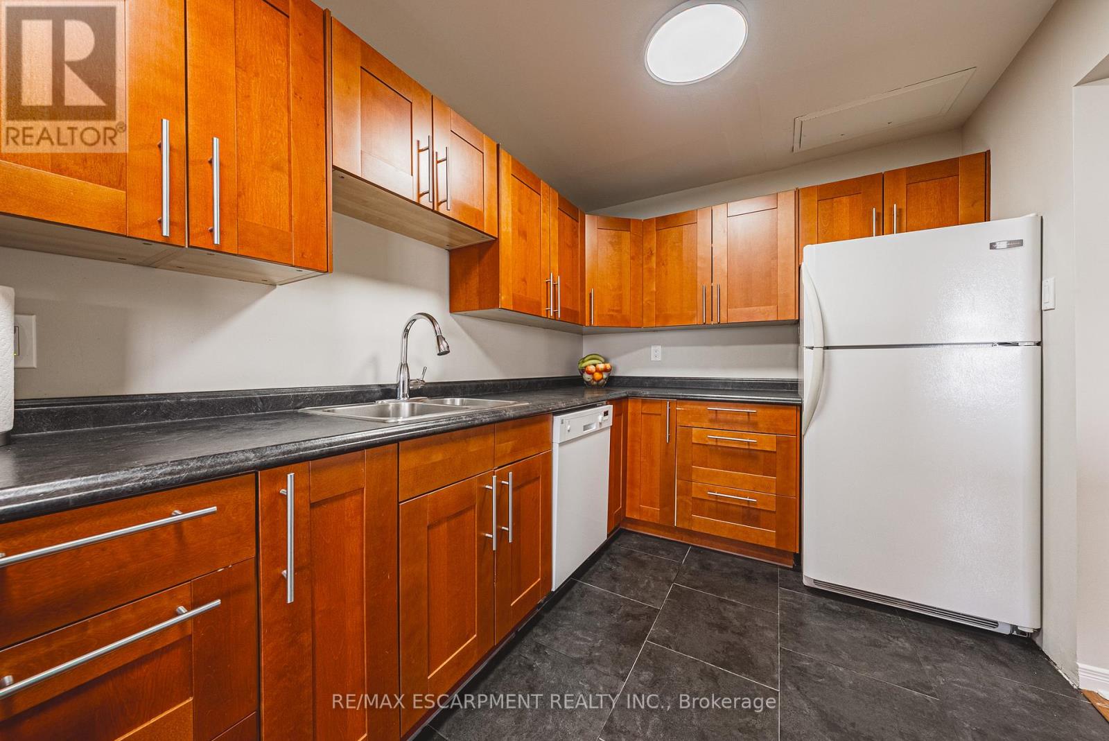1706 - 2055 Upper Middle Road, Burlington, Ontario  L7P 3P4 - Photo 13 - W12199939