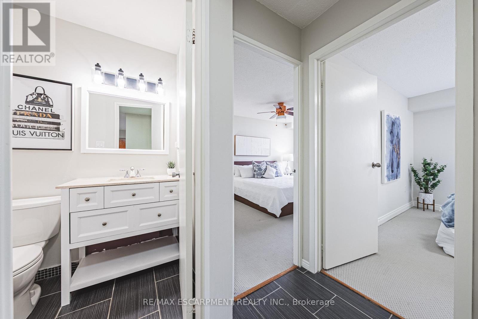 1706 - 2055 Upper Middle Road, Burlington (Brant Hills), Ontario  L7P 3P4 - Photo 15 - W12199939