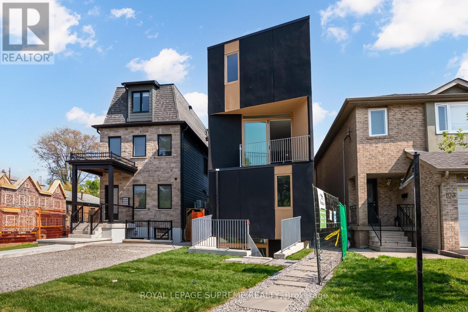 2 - 101 BERNICE CRESCENT, Toronto, Ontario