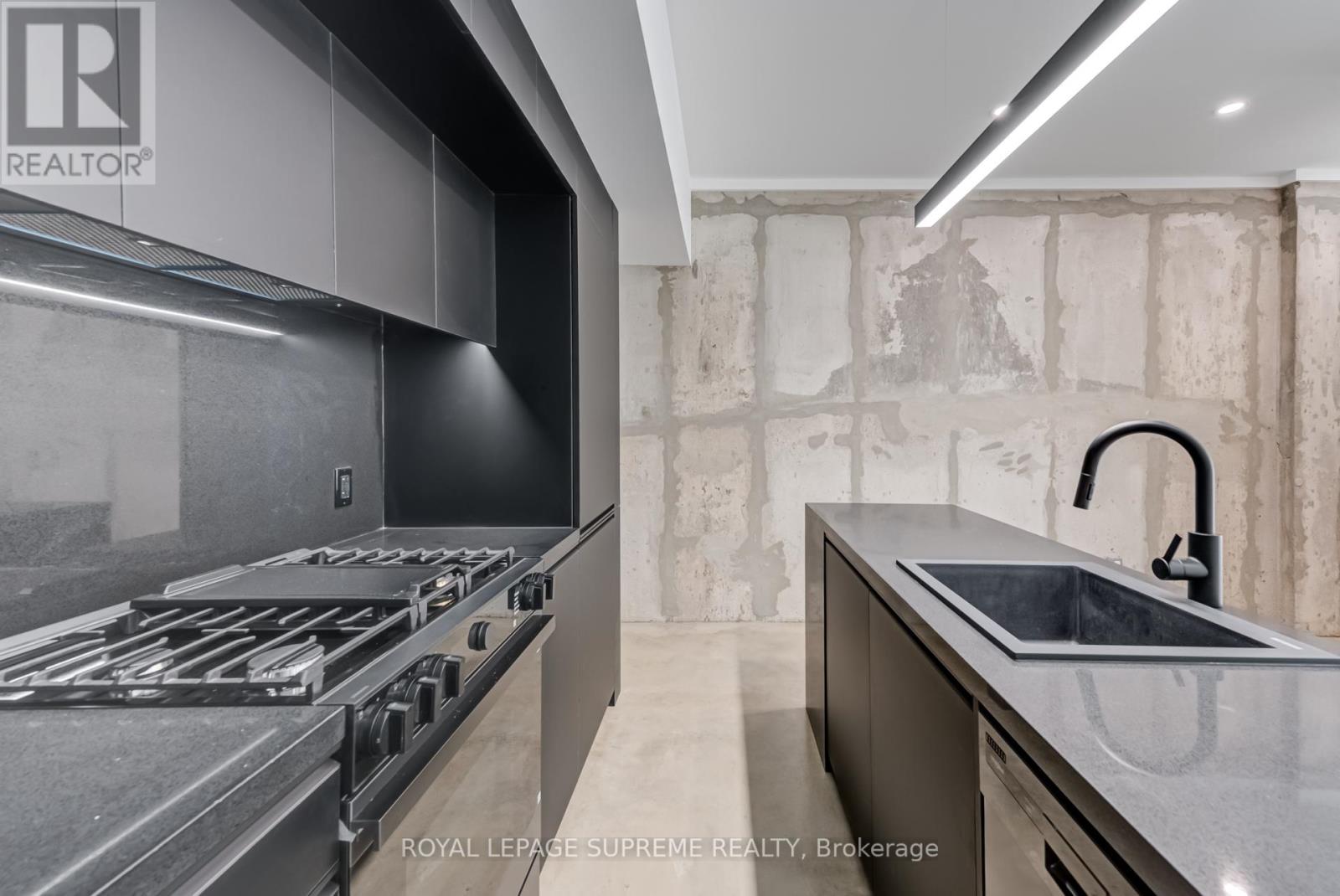 2 - 101 Bernice Crescent, Toronto, Ontario  M6N 1W7 - Photo 11 - W12199946