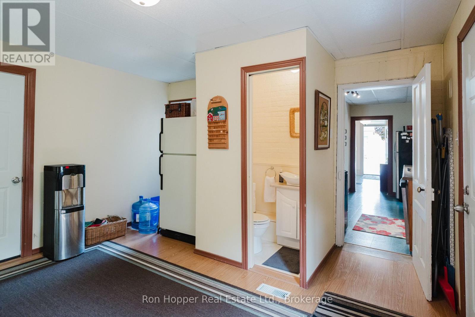 695 9th Street E, Owen Sound, Ontario  N4K 1P8 - Photo 16 - X12200146