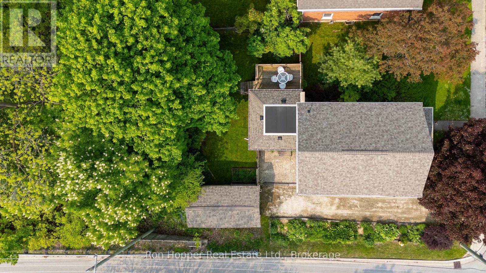 695 9th Street E, Owen Sound, Ontario  N4K 1P8 - Photo 4 - X12200146