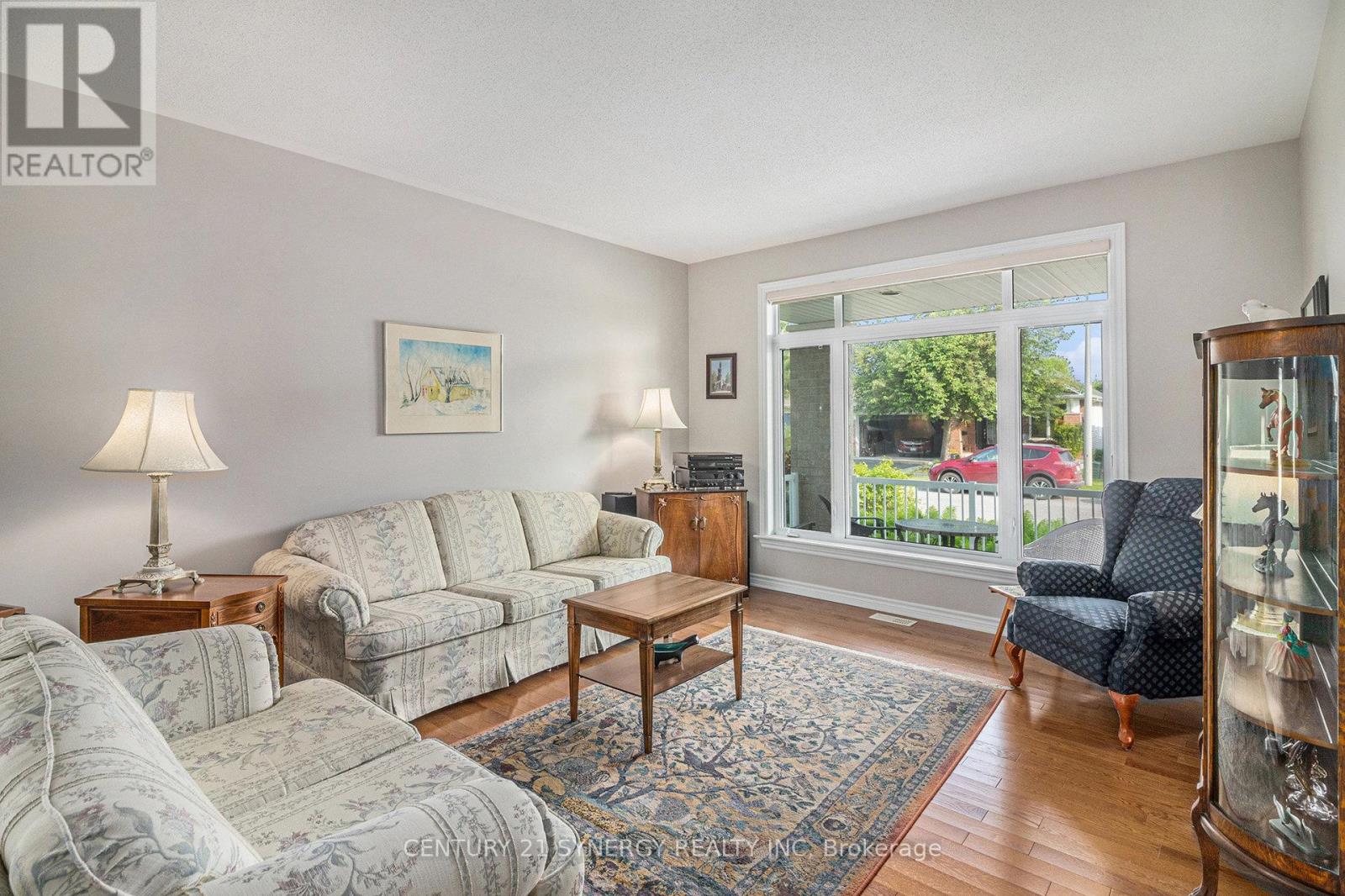 852 Swallowtail Crescent, Ottawa, Ontario  K4A 4M5 - Photo 5 - X12199957