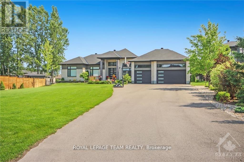 525 LEIMERK COURT, Ottawa, Ontario