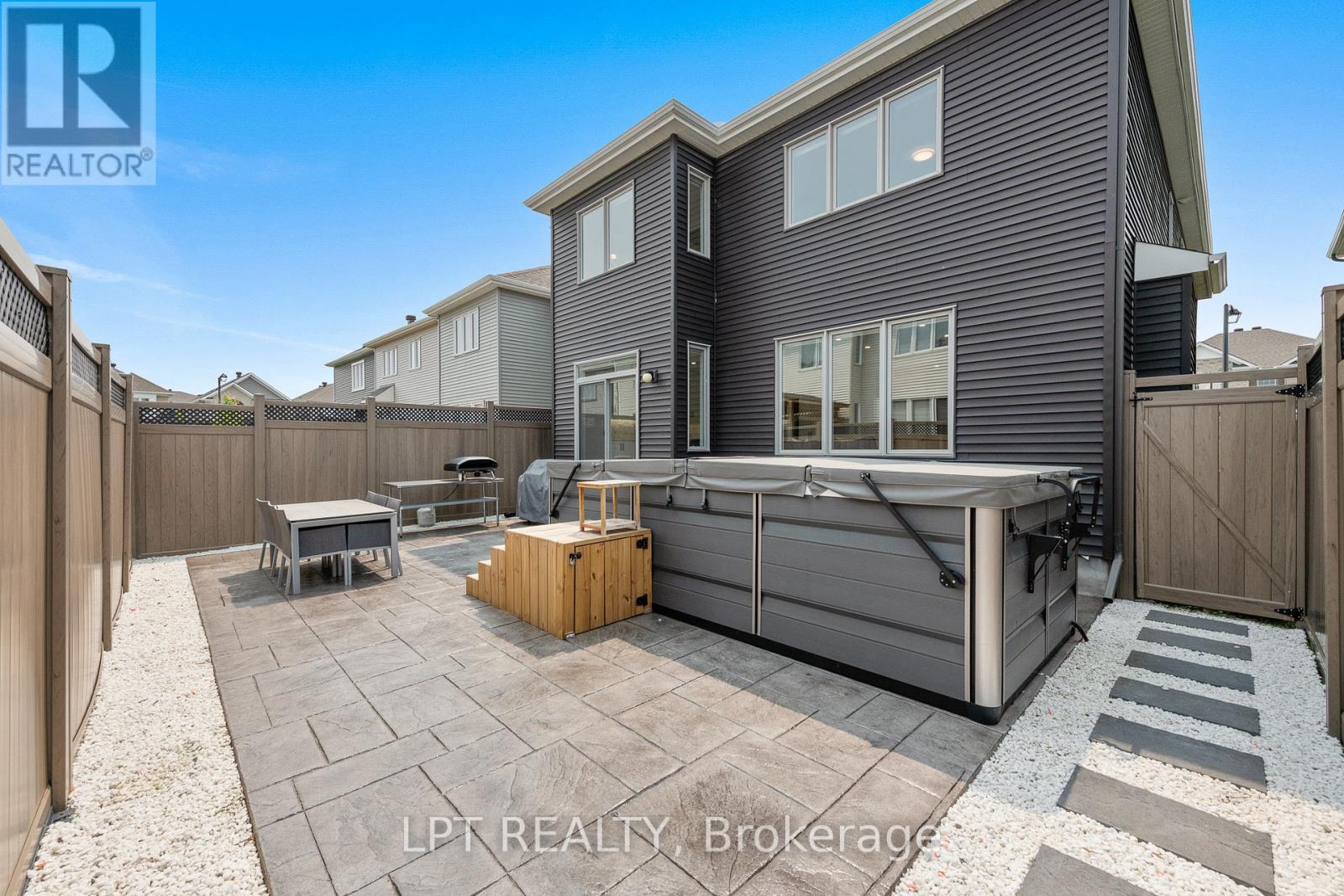 165 Celestial Grove, Ottawa, Ontario  K2J 6R6 - Photo 42 - X12200088