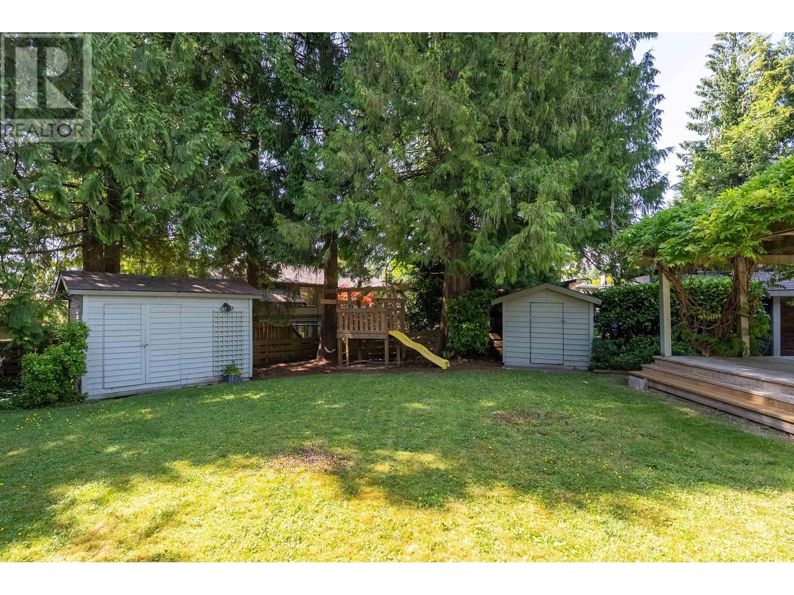 3395 Ayr Avenue, North Vancouver, British Columbia  V7R 1K4 - Photo 3 - R3011908