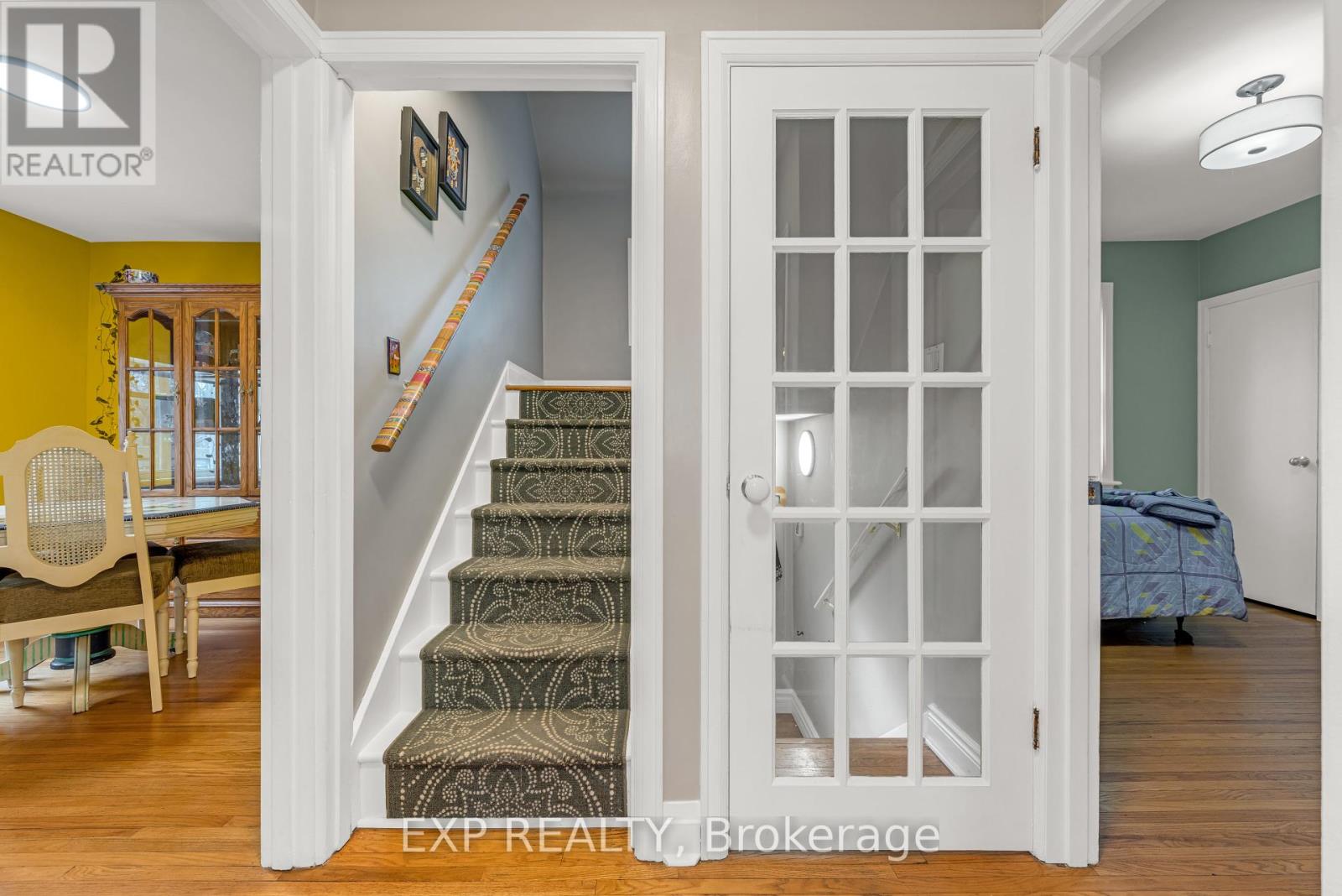 101 Erin Avenue, Hamilton (Rosedale), Ontario  L8K 4W1 - Photo 11 - X12199833