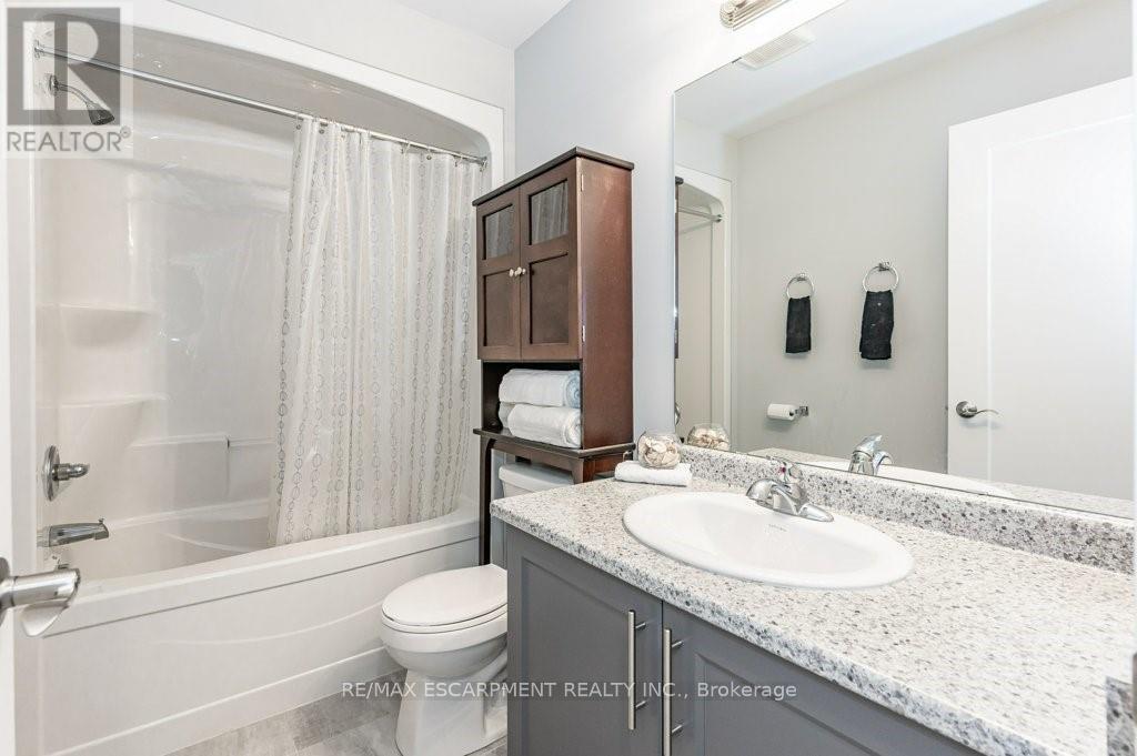 66 Waterlily Way, Hamilton, Ontario  L0R 1P0 - Photo 39 - X12199841