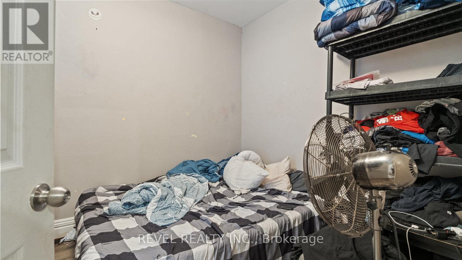 65 Victoria Street, Brantford, Ontario  N3S 3K3 - Photo 12 - X12199884