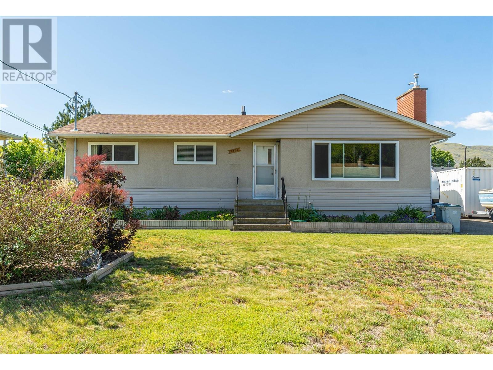 Property at 2321 YOUNG Avenue image 1