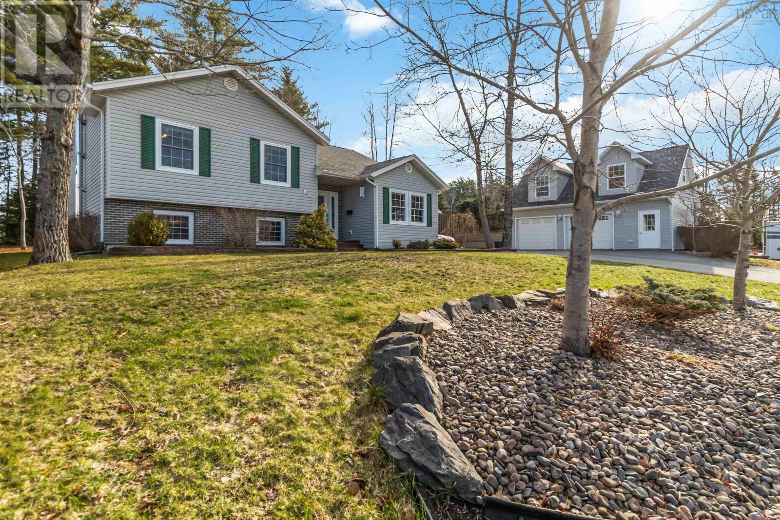 Property at 73 Ridgecrest Drive image 3