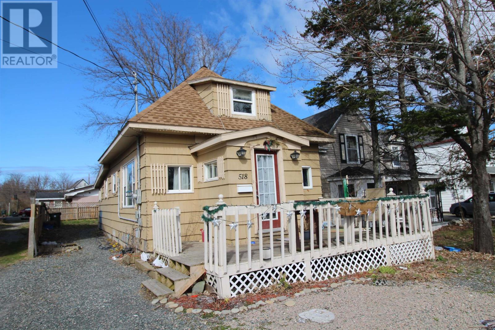 518 Main Street, Sydney Mines, Nova Scotia  B1V 2K6 - Photo 1 - 202510545