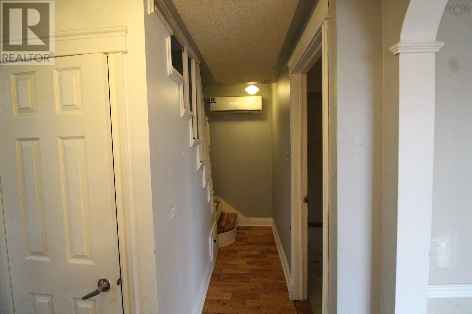 518 Main Street, Sydney Mines, Nova Scotia  B1V 2K6 - Photo 13 - 202510545