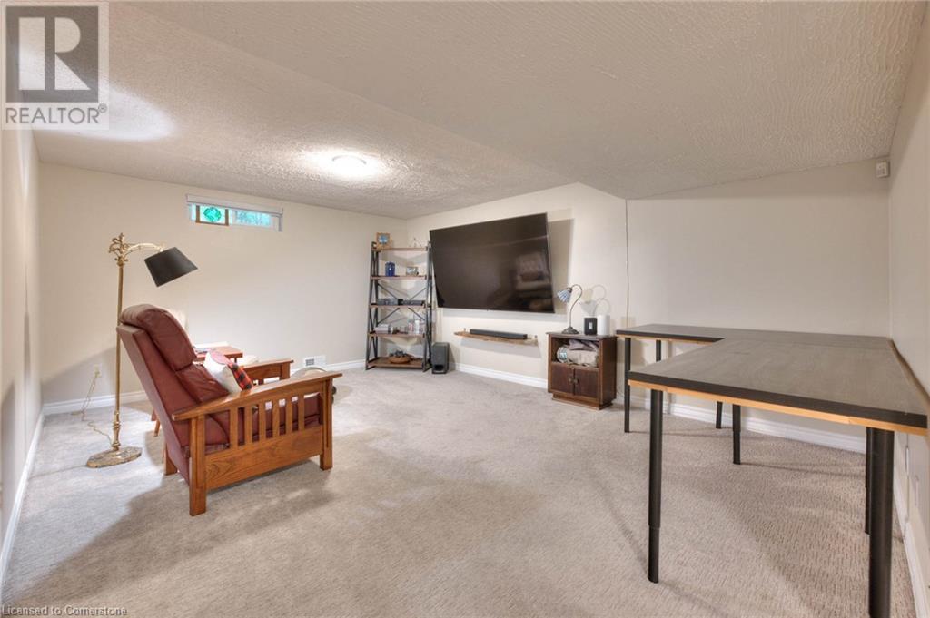 250 Kingswood Drive Unit# 10, Kitchener, Ontario  N2E 2K2 - Photo 38 - 40727219