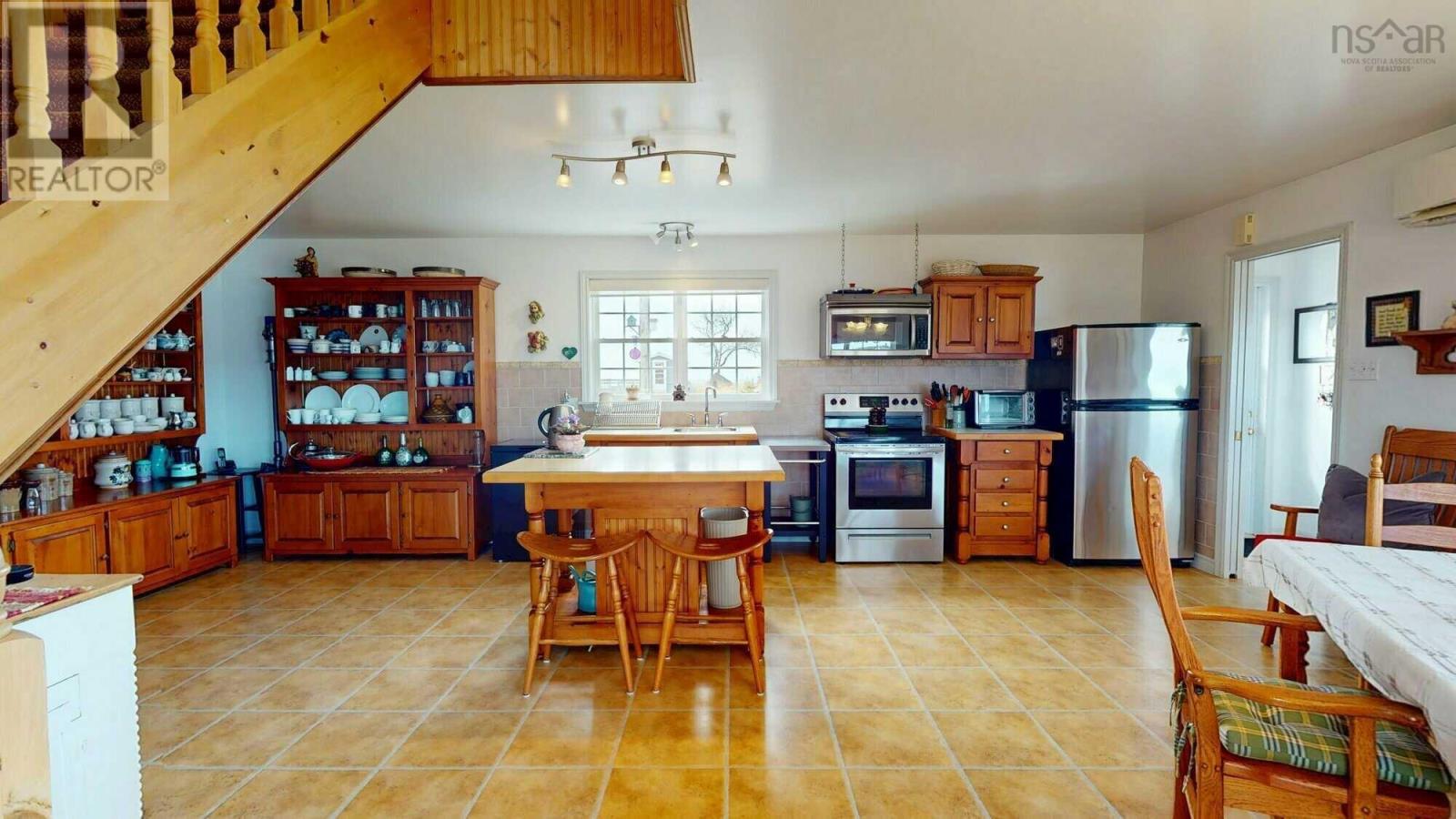 18 Harbourview Drive, Port Bickerton, Nova Scotia  B0J 1A0 - Photo 3 - 202507679