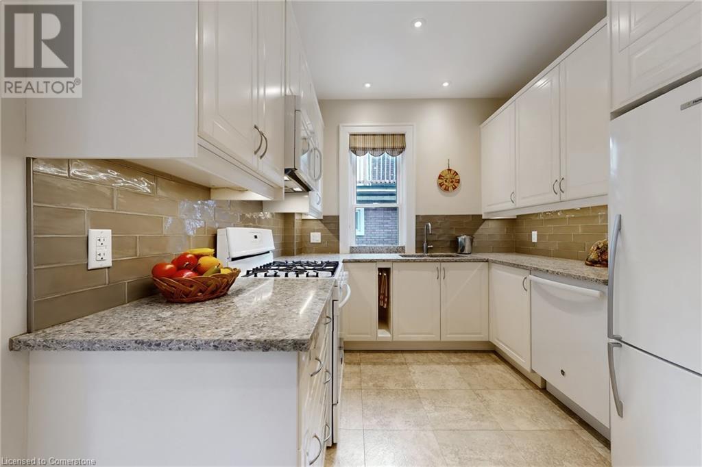 28 Henry Street, Kitchener, Ontario  N2G 1P3 - Photo 12 - 40736452