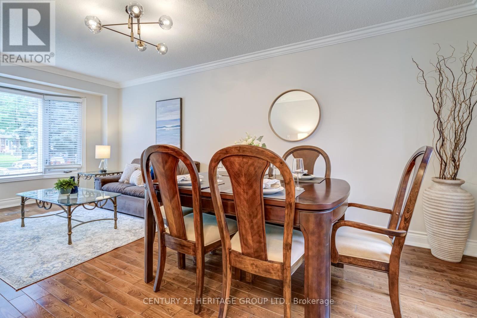 143 John Bowser Crescent, Newmarket, Ontario  L3Y 7N4 - Photo 5 - N12188451