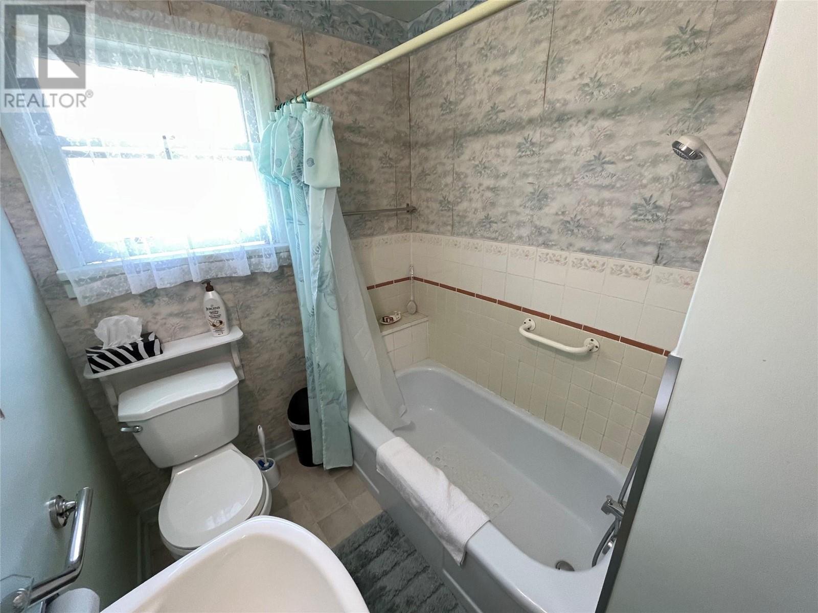 1802 35 Avenue, Vernon, British Columbia  V1T 2R8 - Photo 51 - 10350701