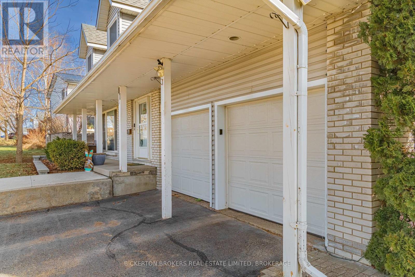 81 First Avenue, Brockville, Ontario  K6V 3B1 - Photo 7 - X12200160
