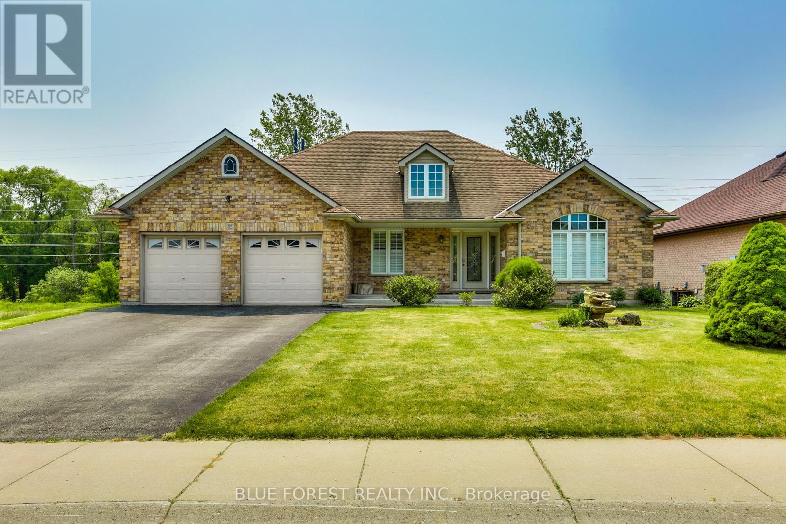 93 Kara Lane, Tillsonburg, Ontario  N4G 5M2 - Photo 1 - X12200148