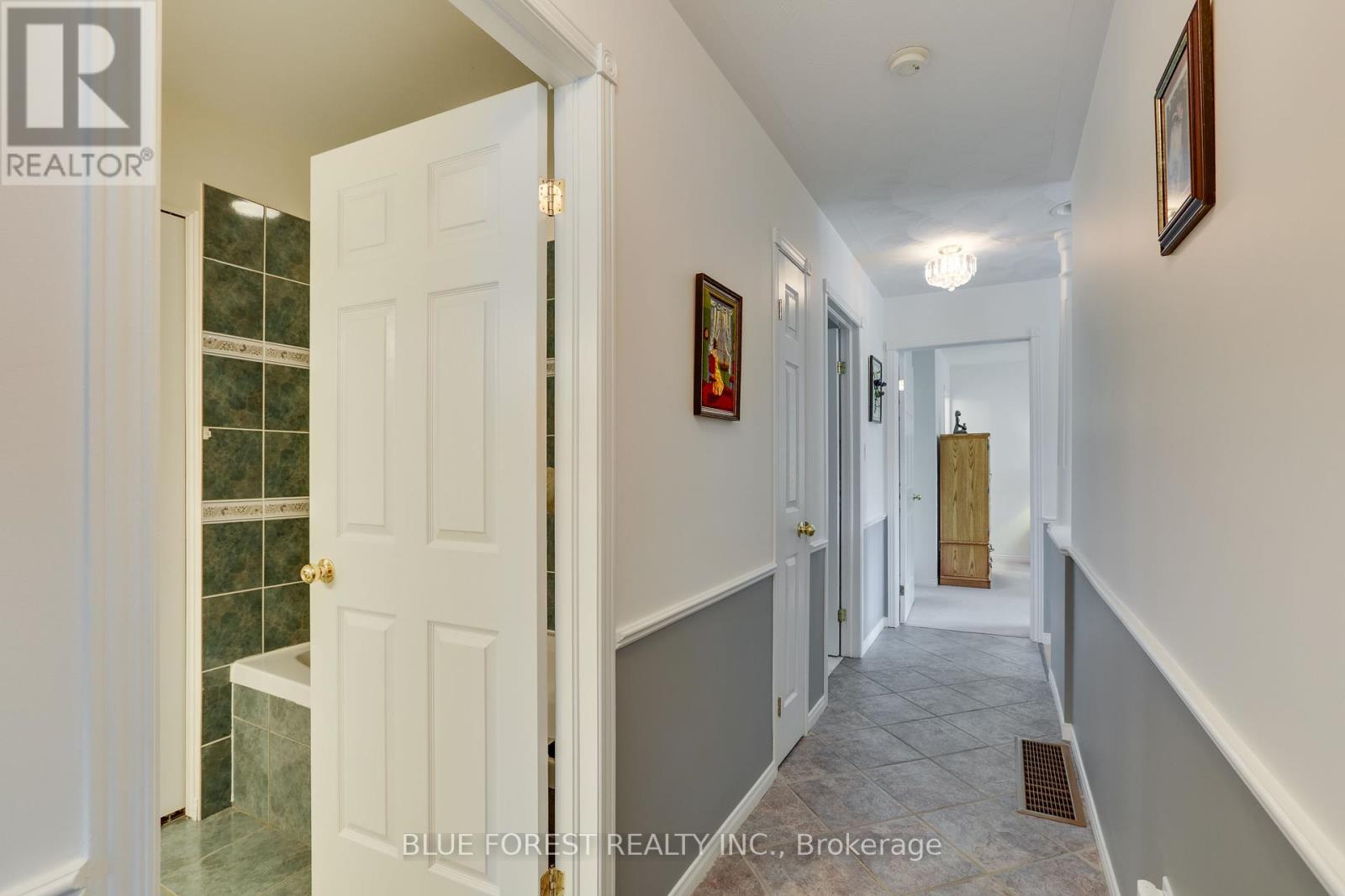 93 Kara Lane, Tillsonburg, Ontario  N4G 5M2 - Photo 15 - X12200148