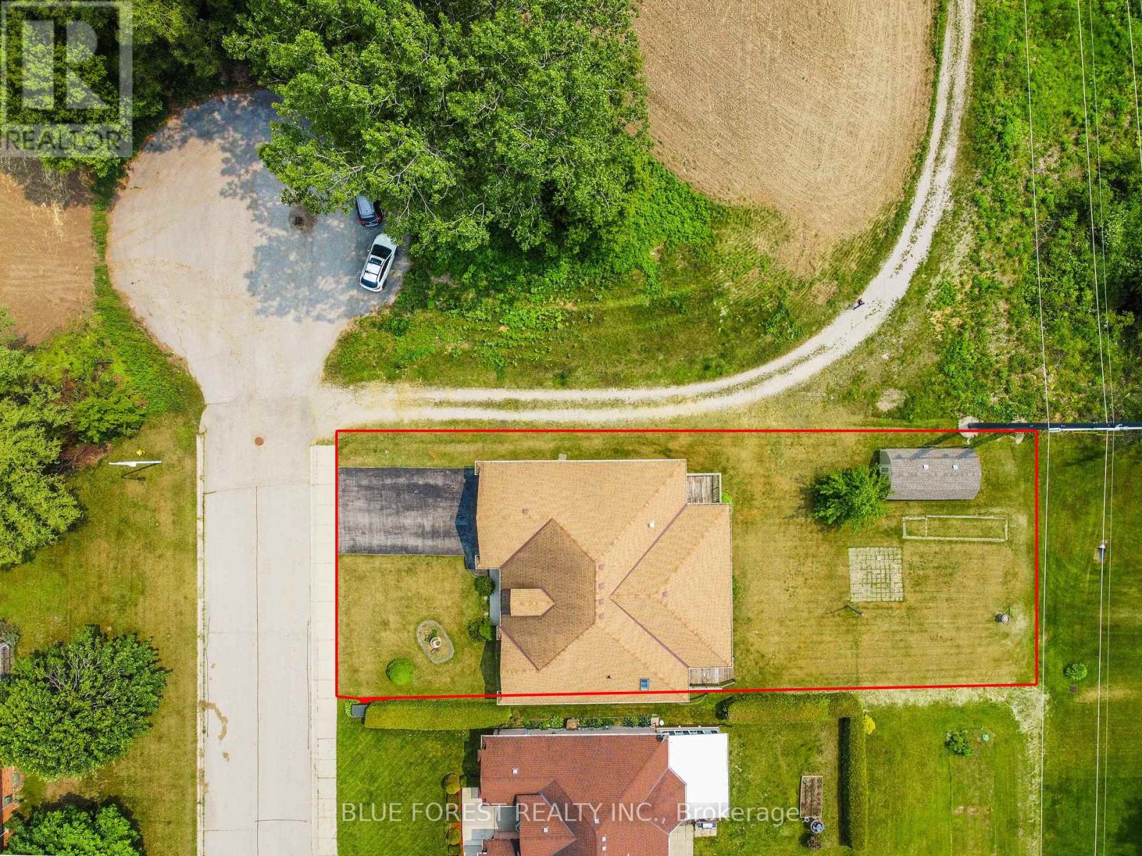 93 Kara Lane, Tillsonburg, Ontario  N4G 5M2 - Photo 40 - X12200148