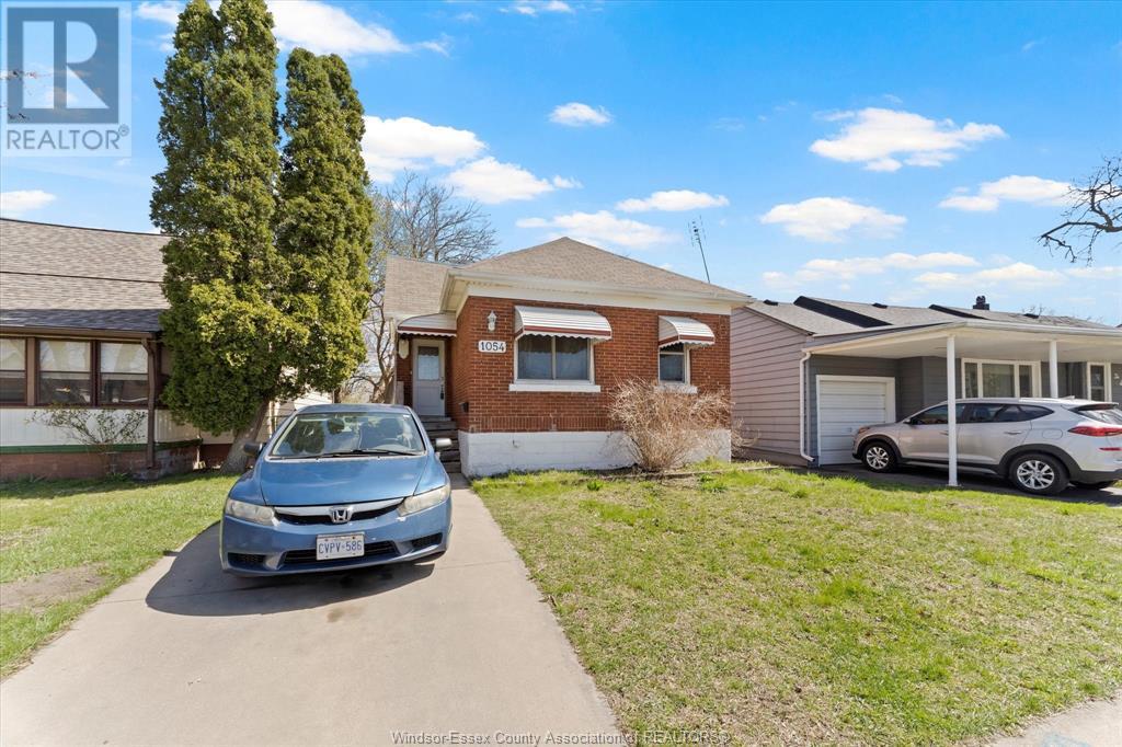 1054 Josephine, Windsor, Ontario  N9B 2L5 - Photo 4 - 25014296