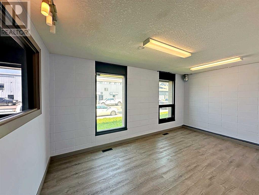 8121 Fraser Avenue, Fort Mcmurray, Alberta  T9H 1W5 - Photo 11 - A2227429