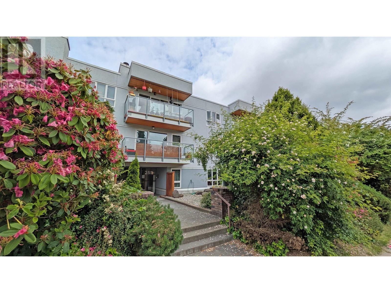 205 255 E 14th Avenue, Vancouver, British Columbia  V5T 2M7 - Photo 1 - R3011972