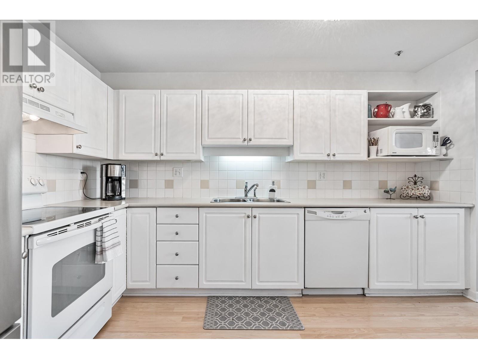 308 19121 Ford Road, Pitt Meadows, British Columbia  V3Y 2N2 - Photo 5 - R3011991