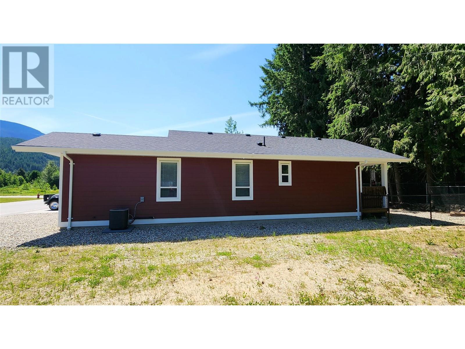 1134 Hawthorn Row Lot# #24, Sicamous, British Columbia  V0E 2V0 - Photo 25 - 10350753