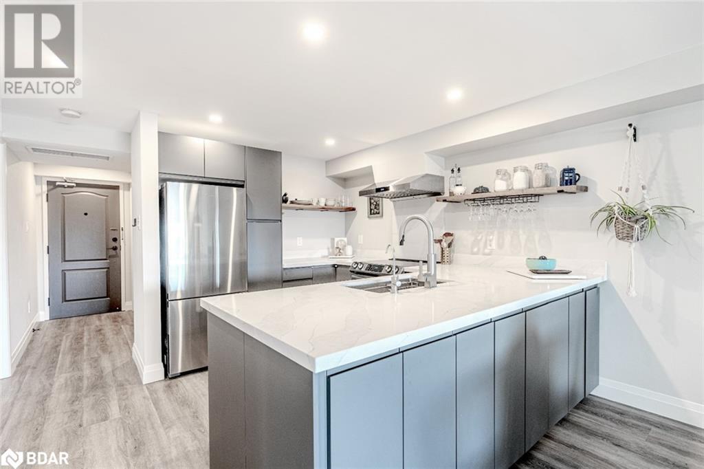 117 Edgehill Drive Unit# 203, Barrie, Ontario  L4N 1L9 - Photo 3 - 40738183