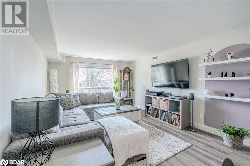 117 Edgehill Drive Unit# 203, Barrie, Ontario  L4N 1L9 - Photo 7 - 40738183