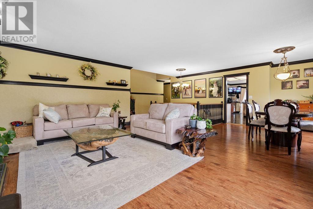 Property at 23638 108 LOOP image 4