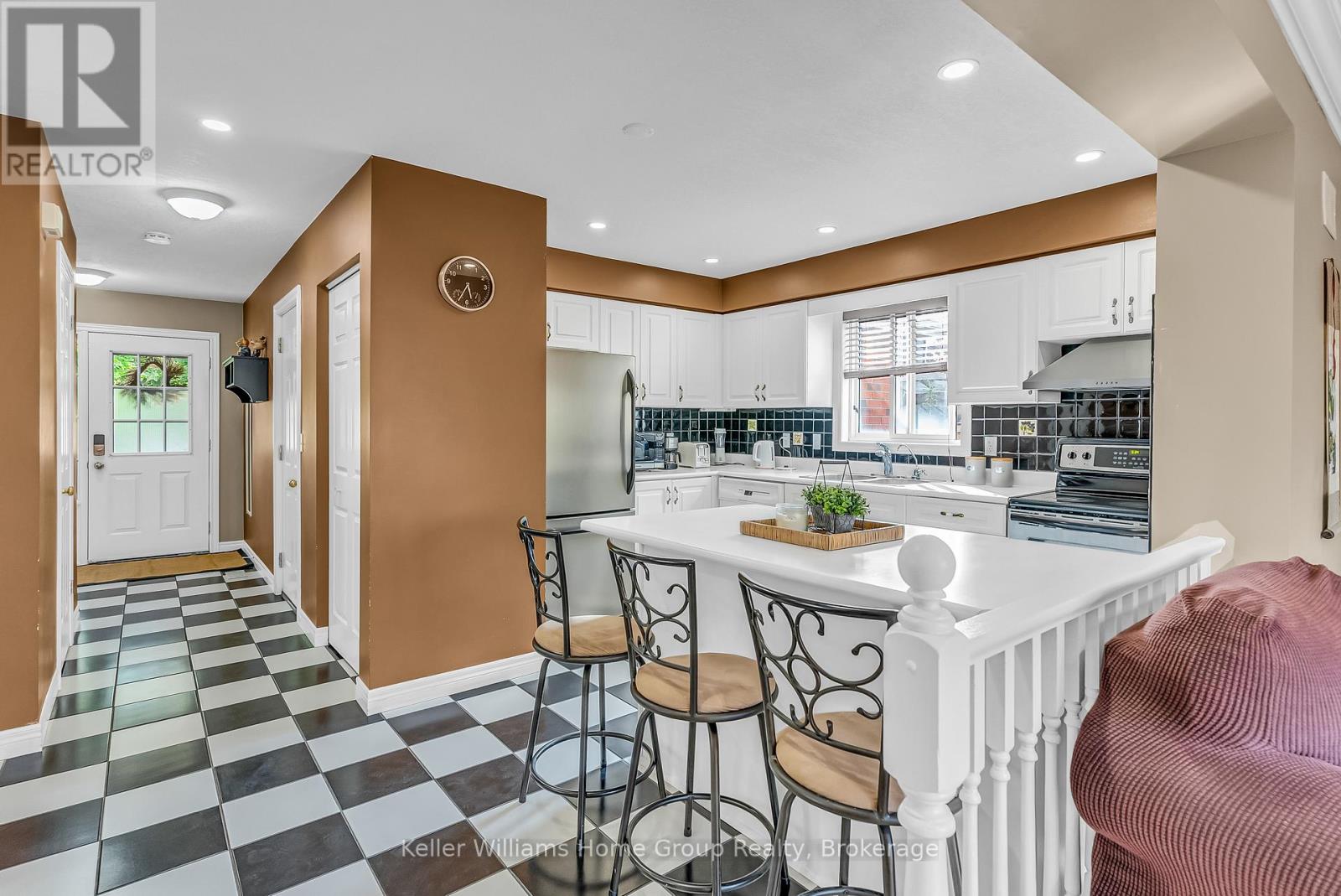 7 Evans Drive, Guelph, Ontario  N1L 1L8 - Photo 11 - X12200222