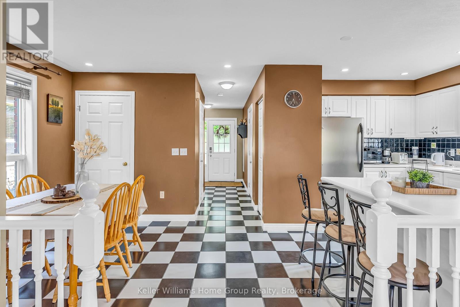 7 Evans Drive, Guelph, Ontario  N1L 1L8 - Photo 12 - X12200222