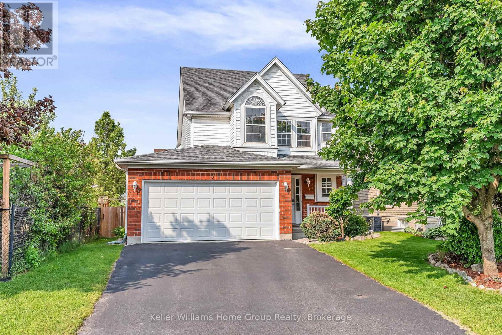 7 Evans Drive, Guelph, Ontario  N1L 1L8 - Photo 2 - X12200222