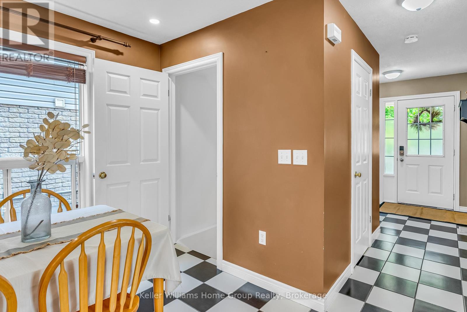 7 Evans Drive, Guelph, Ontario  N1L 1L8 - Photo 21 - X12200222