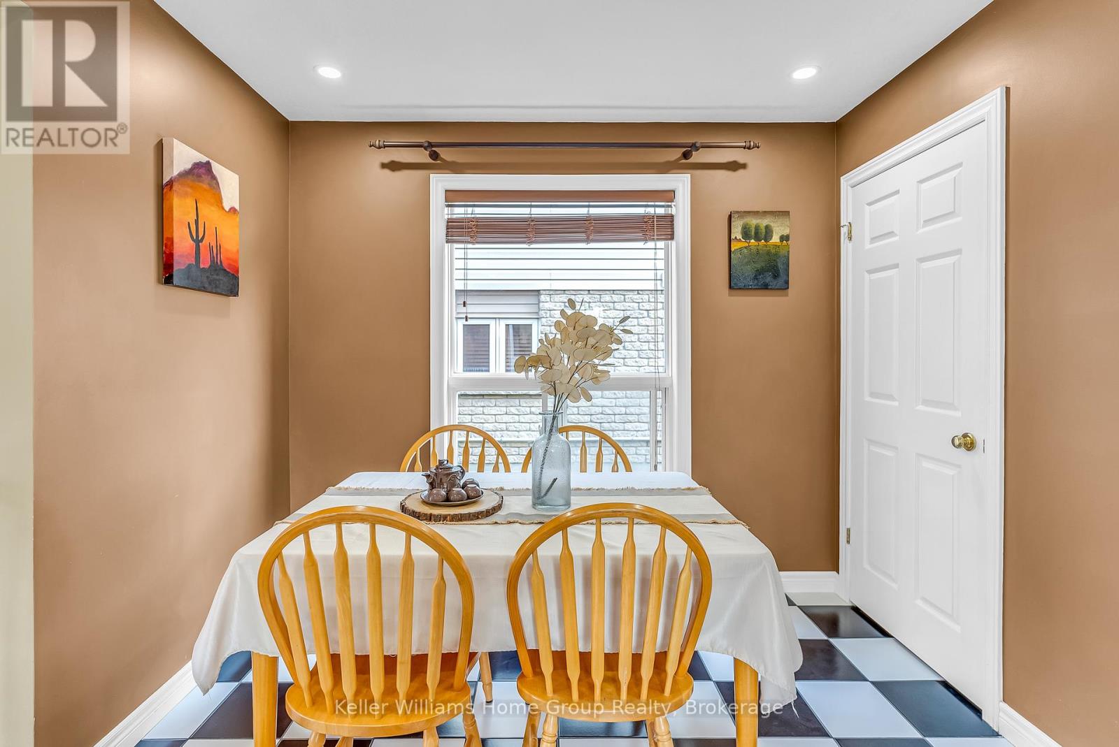 7 Evans Drive, Guelph, Ontario  N1L 1L8 - Photo 8 - X12200222