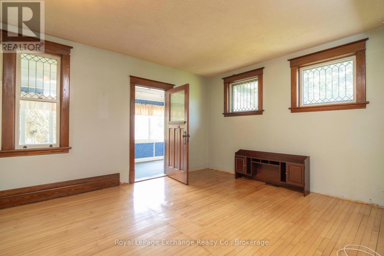 429 Havelock Street, Huron-Kinloss, Ontario  N0G 2H0 - Photo 11 - X12200226
