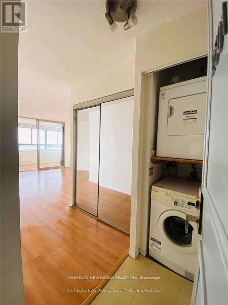 2501 - 270 Queens Quay W, Toronto, Ontario  M5J 2N4 - Photo 13 - C12200019