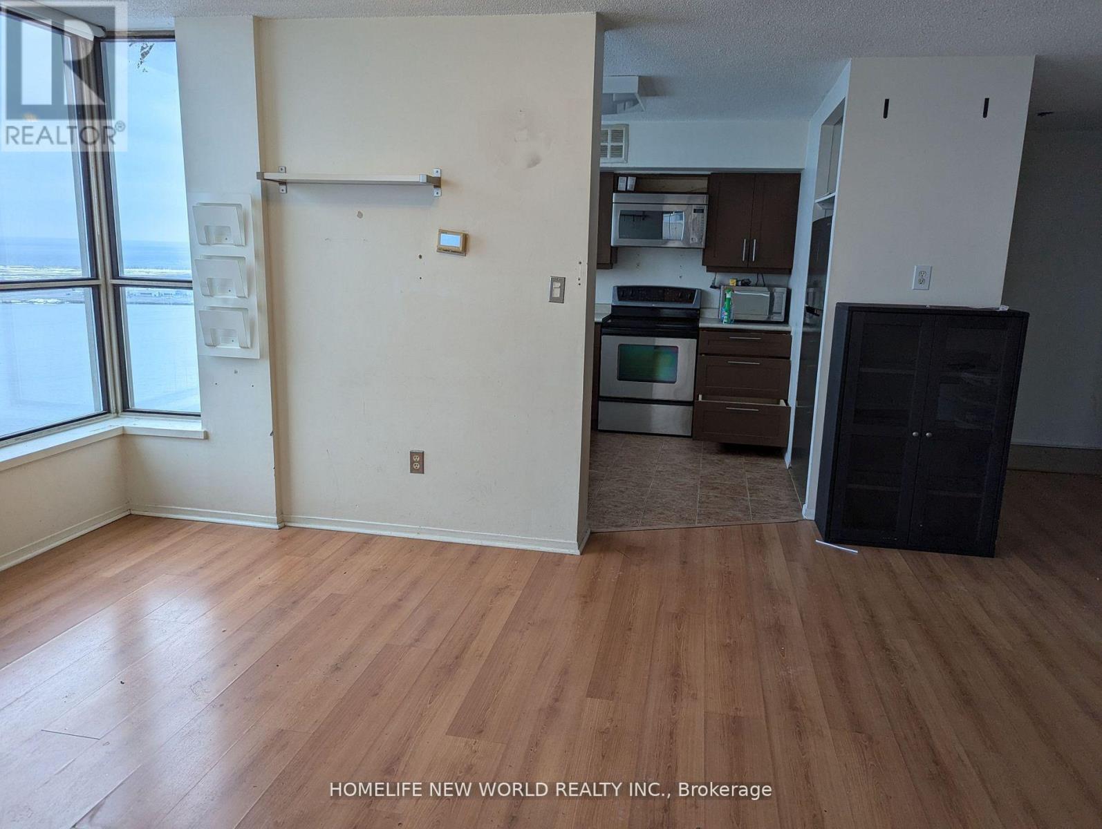 2501 - 270 Queens Quay W, Toronto, Ontario  M5J 2N4 - Photo 16 - C12200019