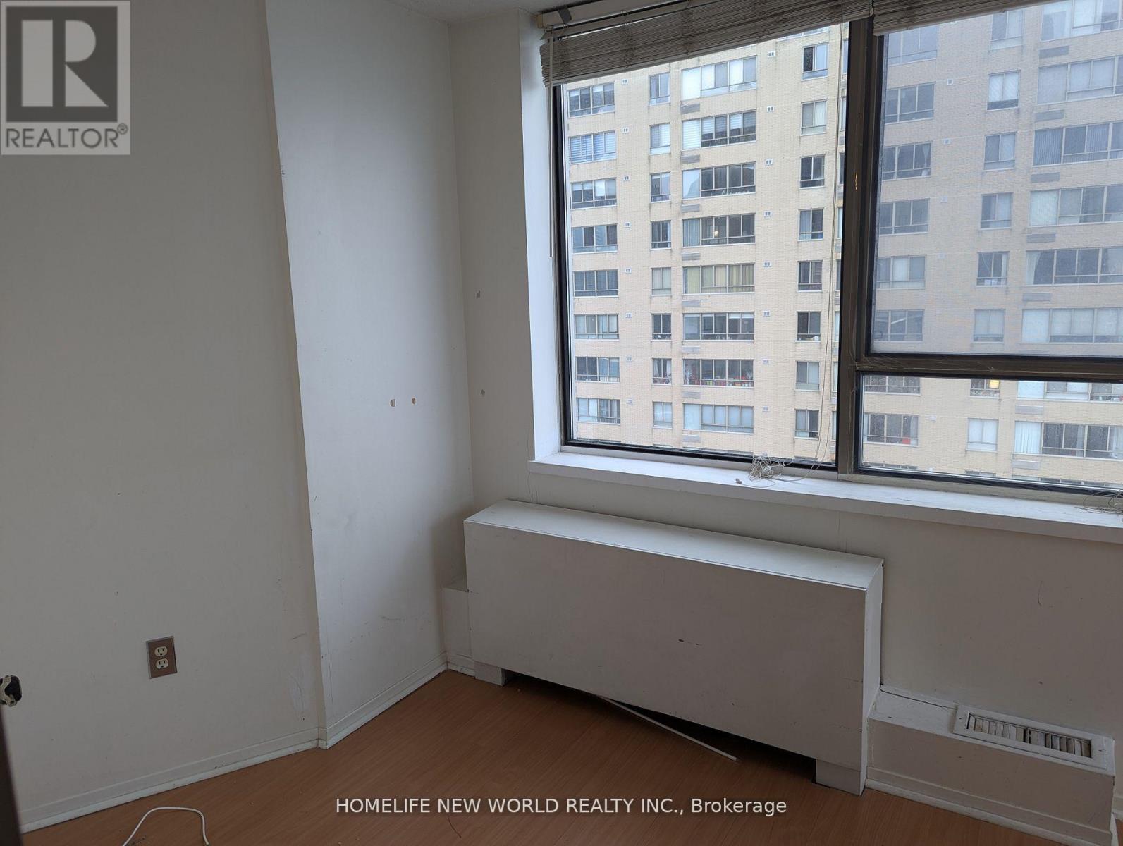 2501 - 270 Queens Quay W, Toronto, Ontario  M5J 2N4 - Photo 19 - C12200019